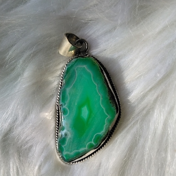 Jewelry - Gorgeous Green Banded Agate Silver Plated Stone Pendant Necklace
